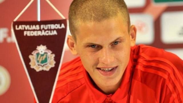 Autors: Romāns Kokšārovs