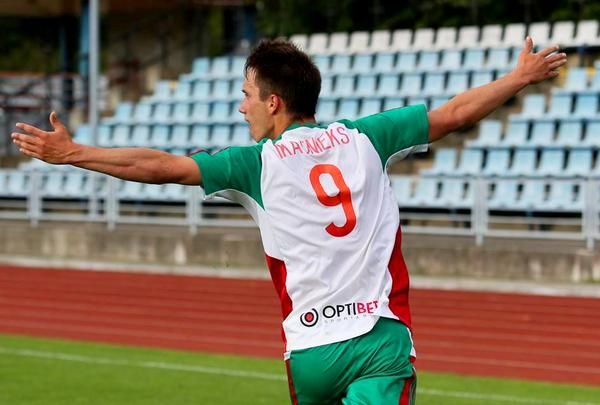Autors: futbolavirsliga.lv