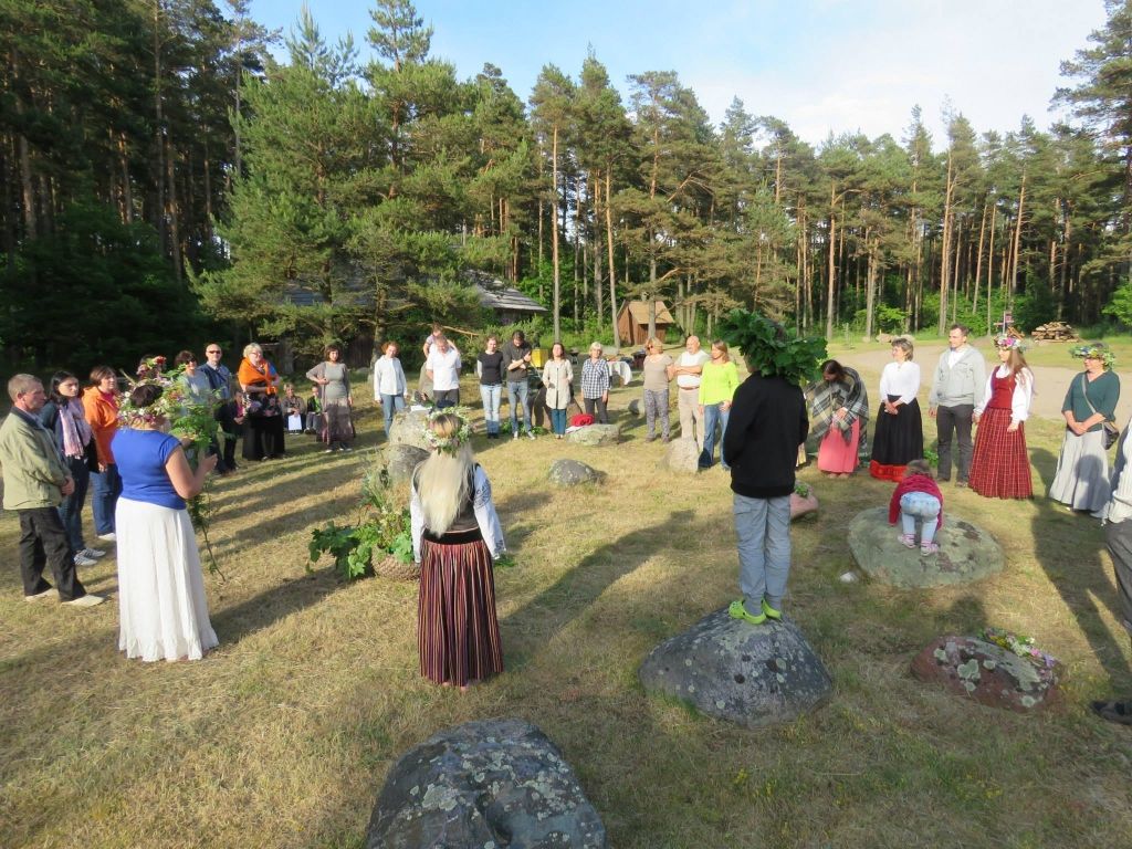 Autors: www.ziemupe.ciemos.lv