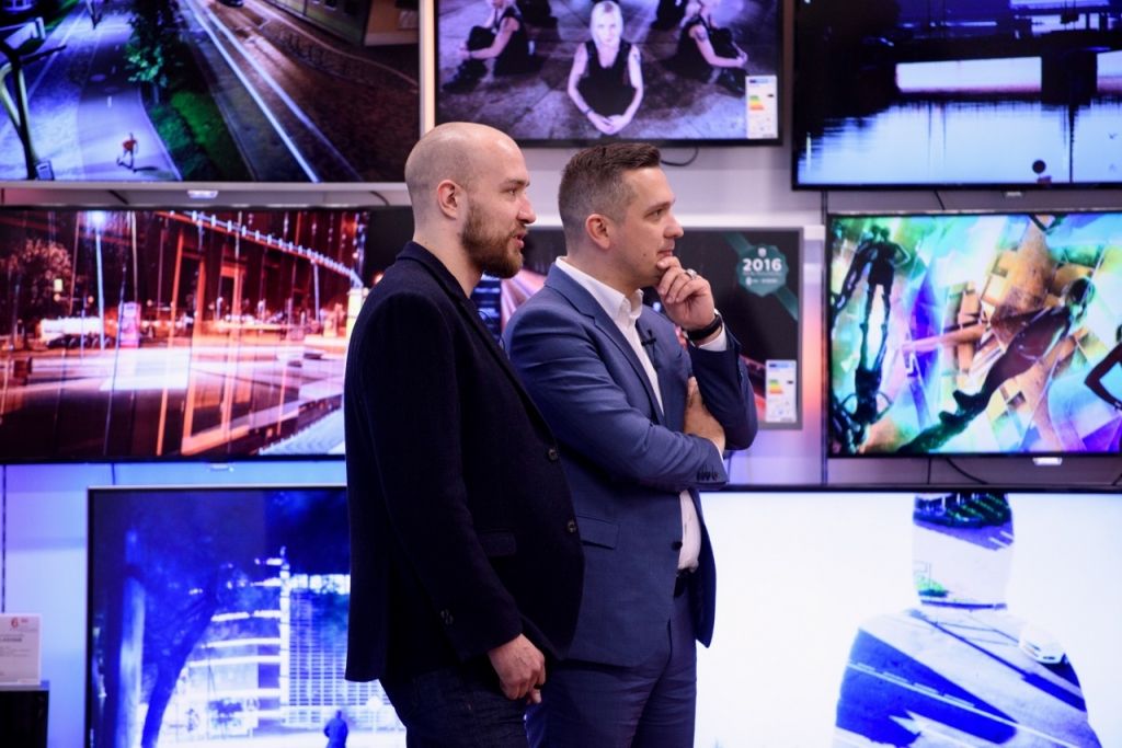 Autors: publicitātes fofo