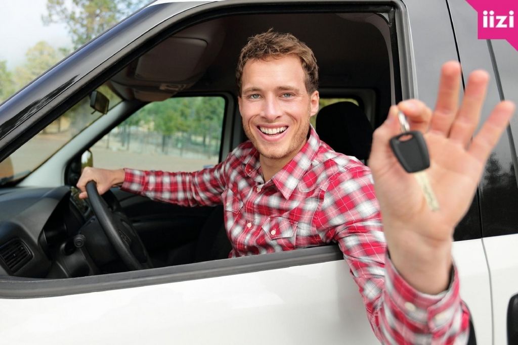 Autors: publicitātes