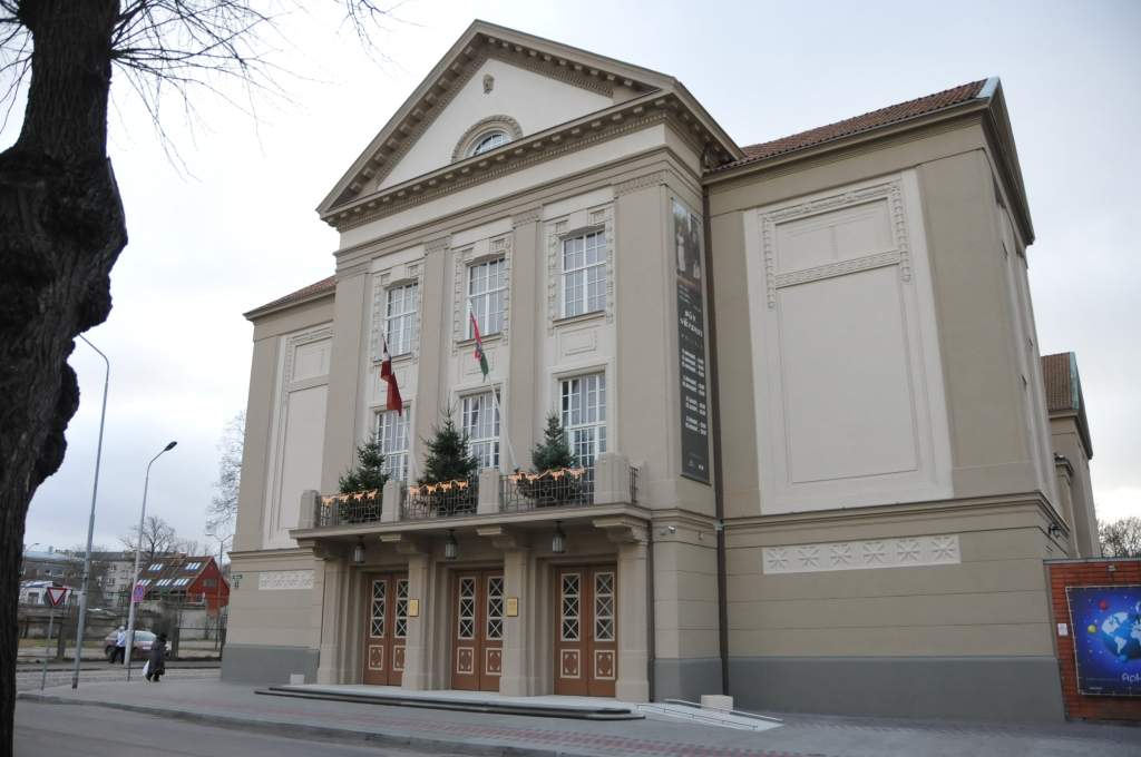 Autors: Dainis Ģelzis