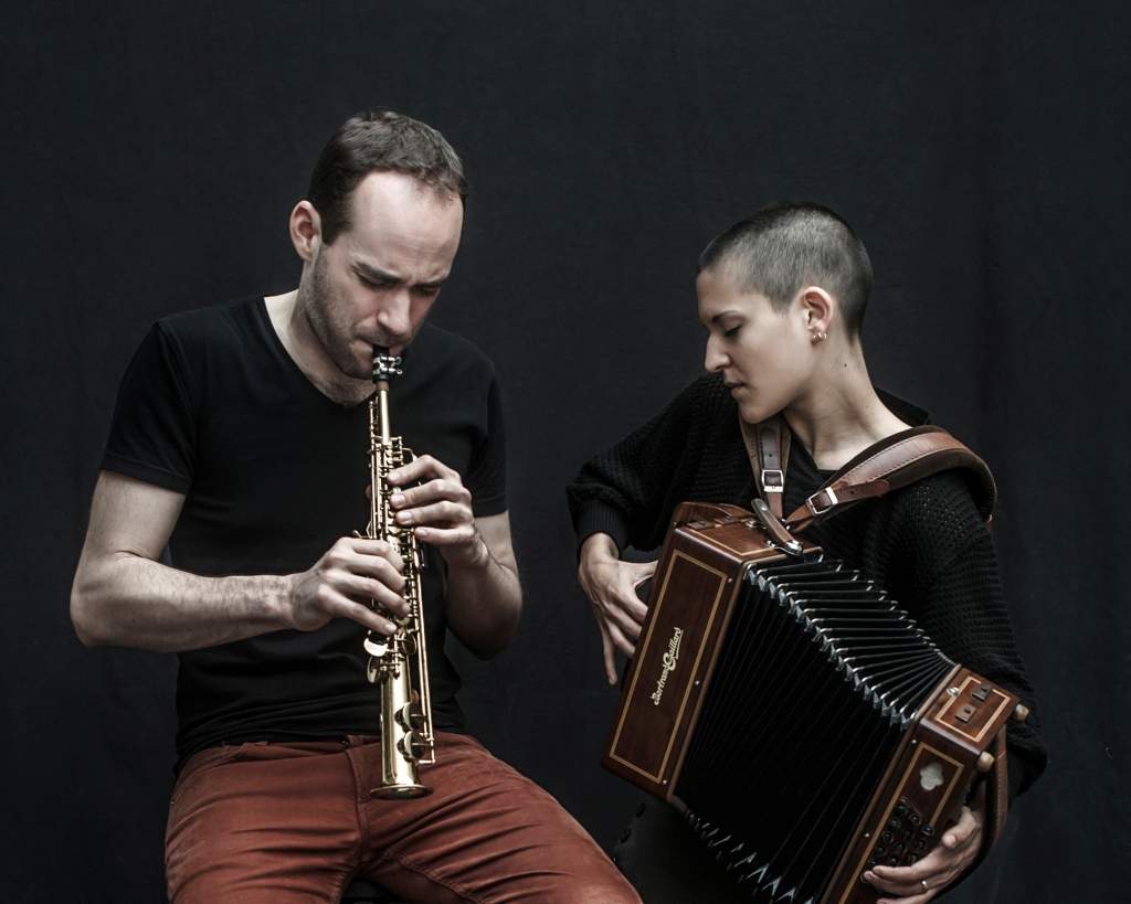 Autors: publicitātes