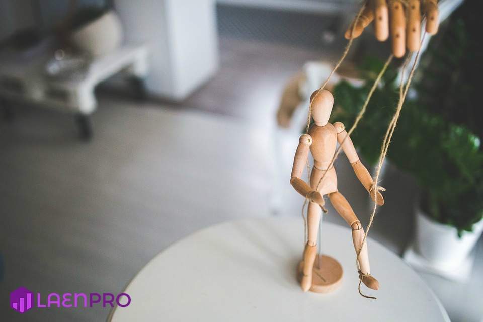 Autors: publicitātes