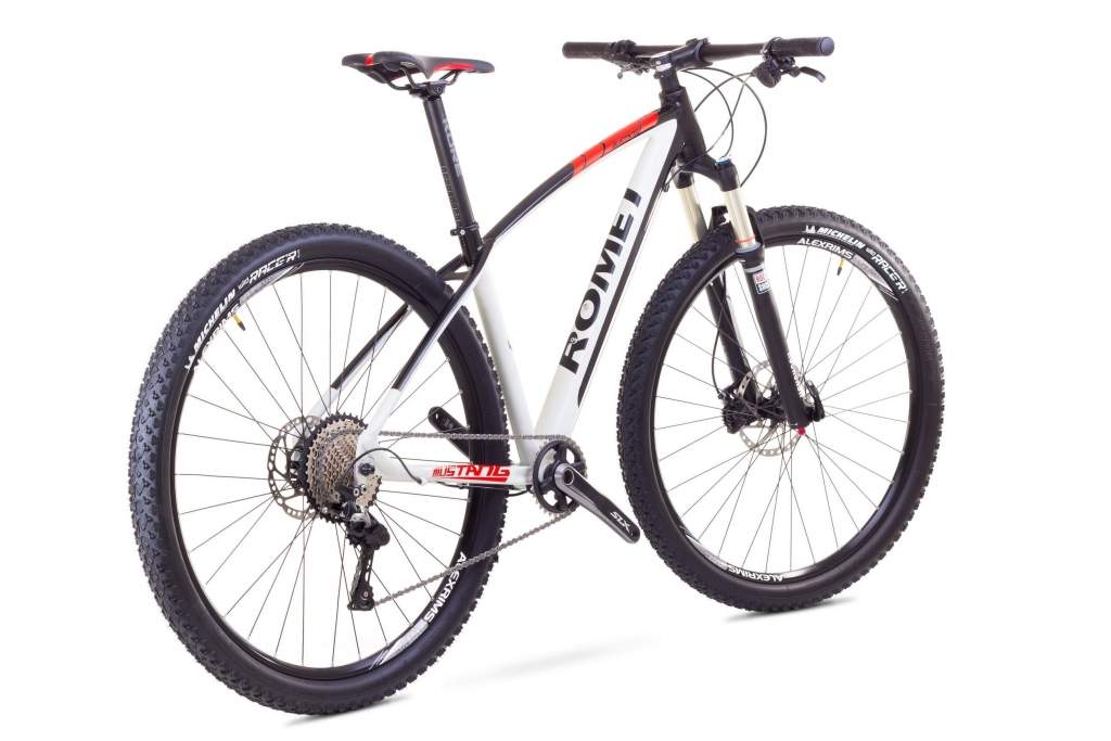 Autors: publicitātes