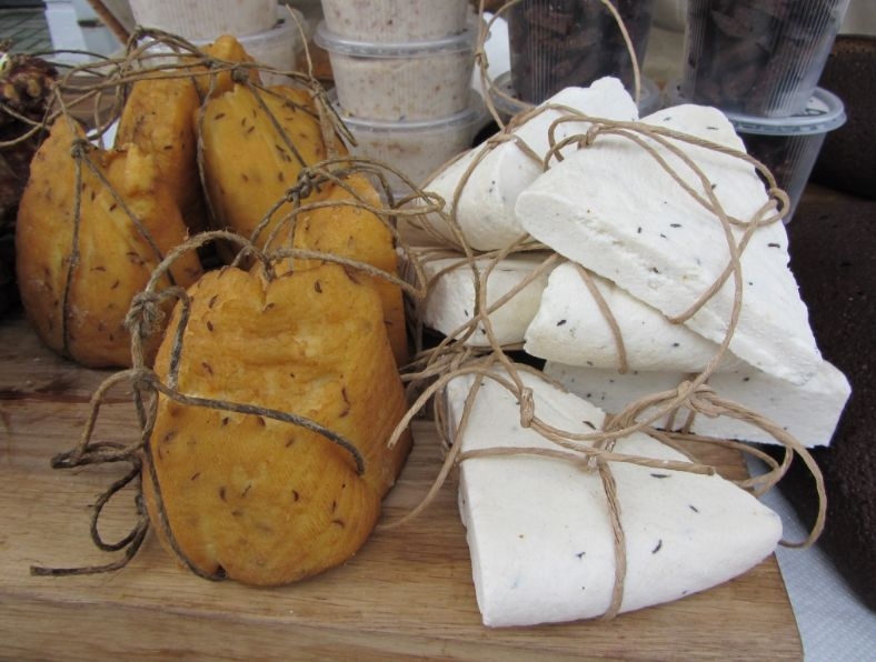 Autors: publicitātes