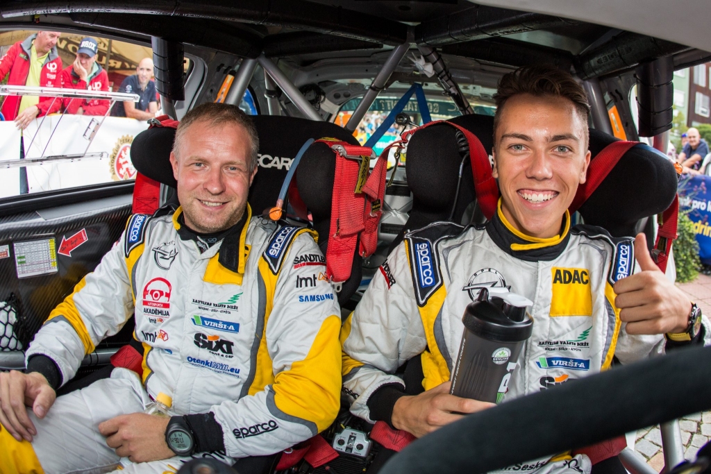 Autors: twitter.com/MSesks