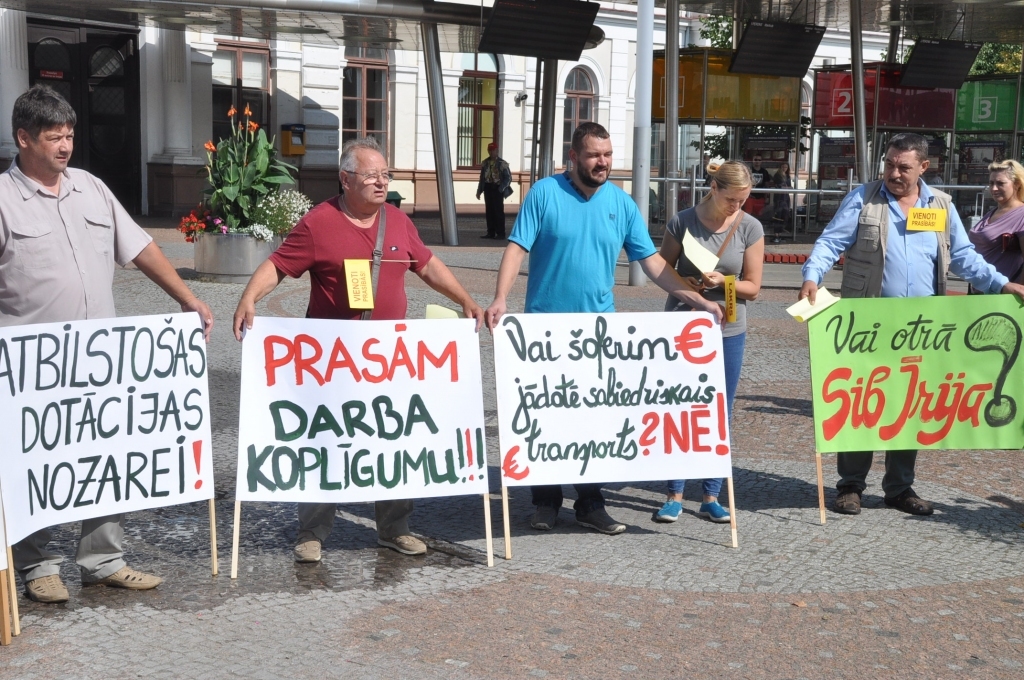 Autors: Dainis Ģelzis