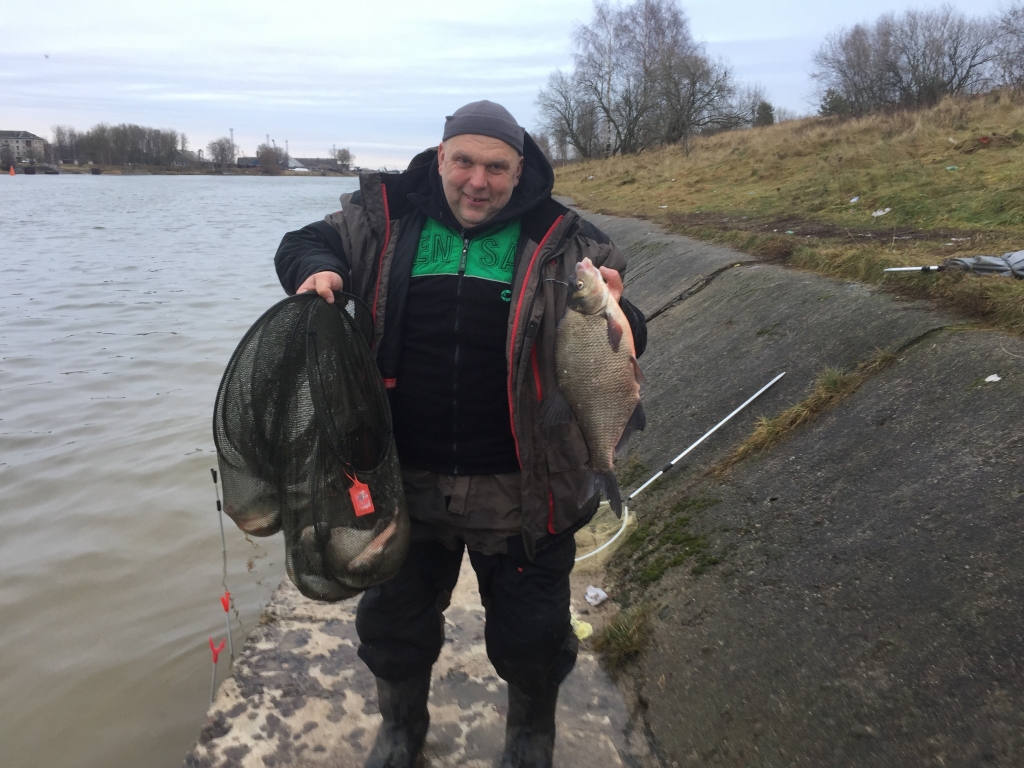 Foto no Normunda Grabovska personīgā arhīva, ciemojoties Liepājā, kā viņš pats atzīst - 