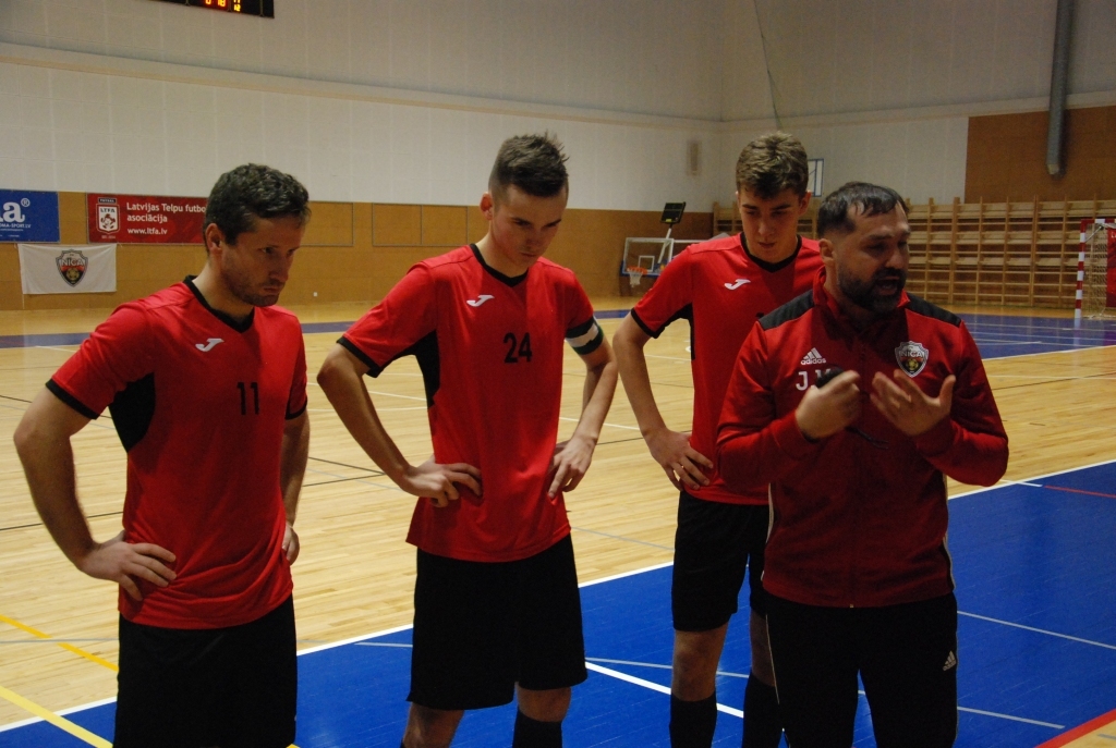 Autors: Uldis Dobelis