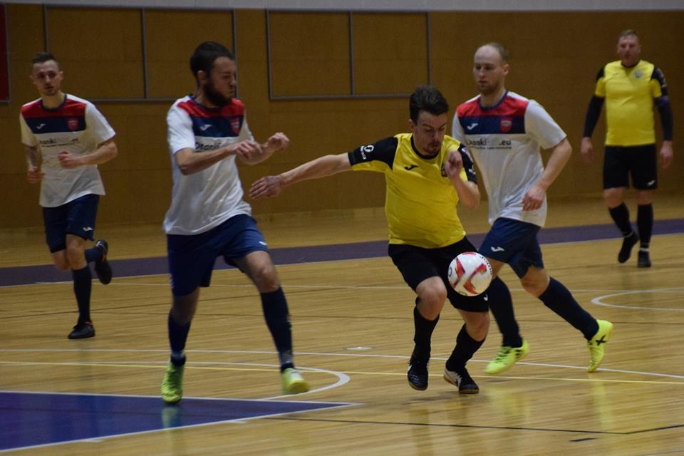 Autors: Nīcas sporta halle