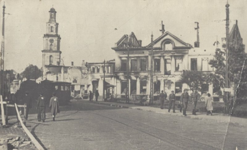 Ebreji Liepājas ielās.
Autors: Publicitātes foto