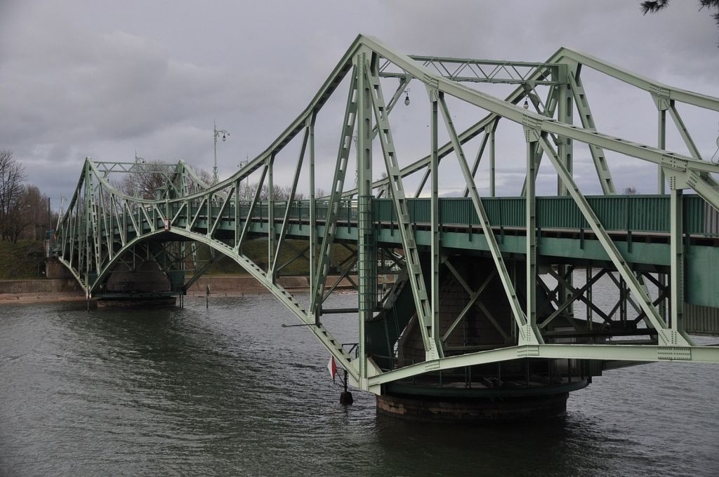 Autors: Dainis Ģelzis