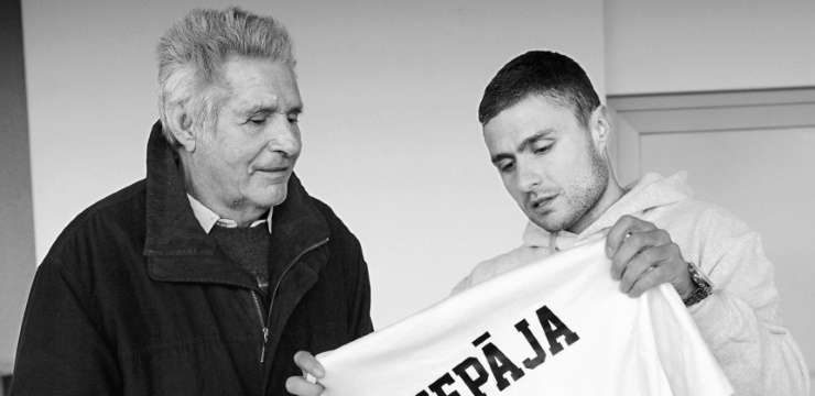 Manfrēds Jaunskalže kopā ar Māri Verpakovski. 
Autors: Romāns Kokšarovs/F64