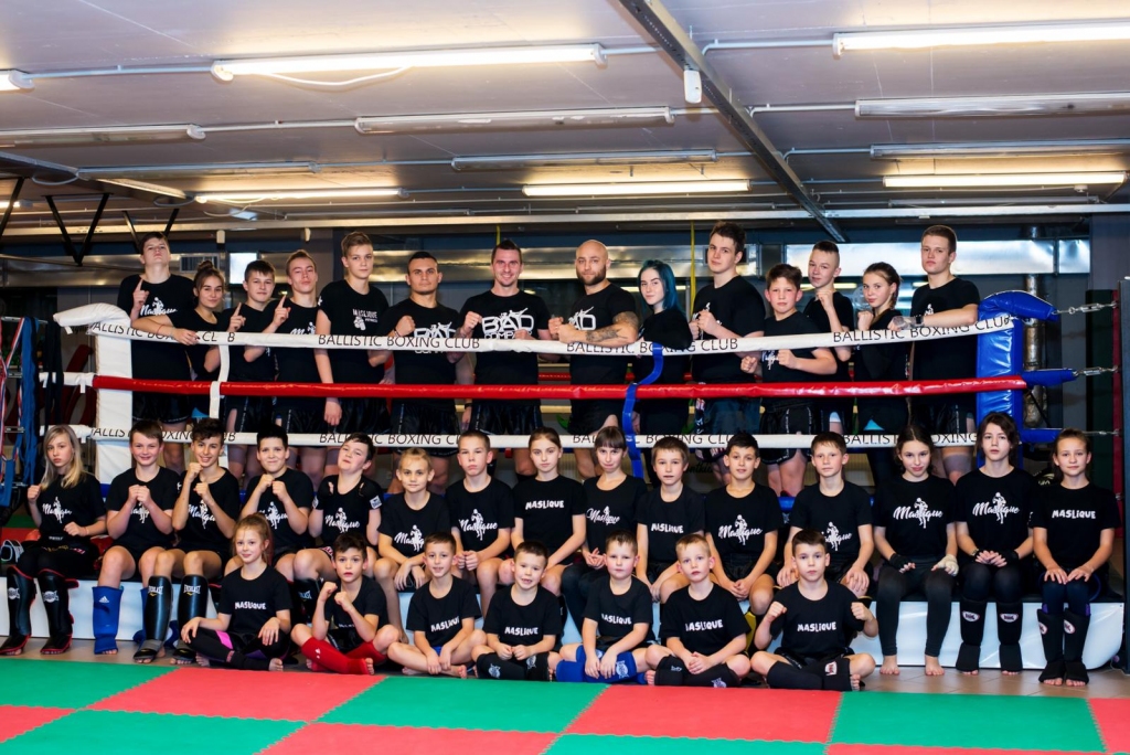 Fotogrāfija no aizvadītās nedēļas, kad Liepājas kikbokseri rīkoja treniņu nometni, kurā jaunie sportisti gatavojās nedēļas nogalē gaidāmajās sacensībām, kā arī, lai labāk uzsāktu jauno 2020. gada sacensību sezonu.
Autors: Publicitātes foto