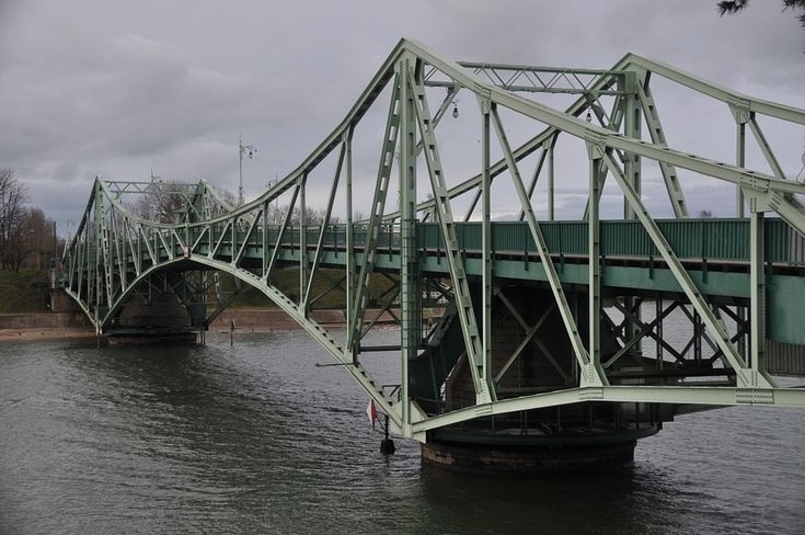 Autors: Dainis Ģelzis