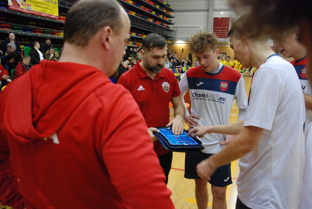 Autors: Uldis Dobelis