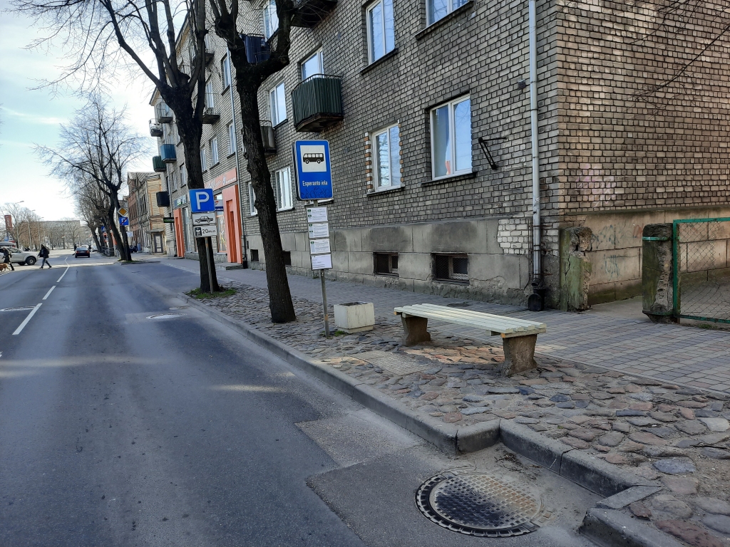 Tagadējā autobusu pieturvieta pie Esperanto ielas tiks pārcelta blakus Ledushallei.
Autors: Aigars Štāls