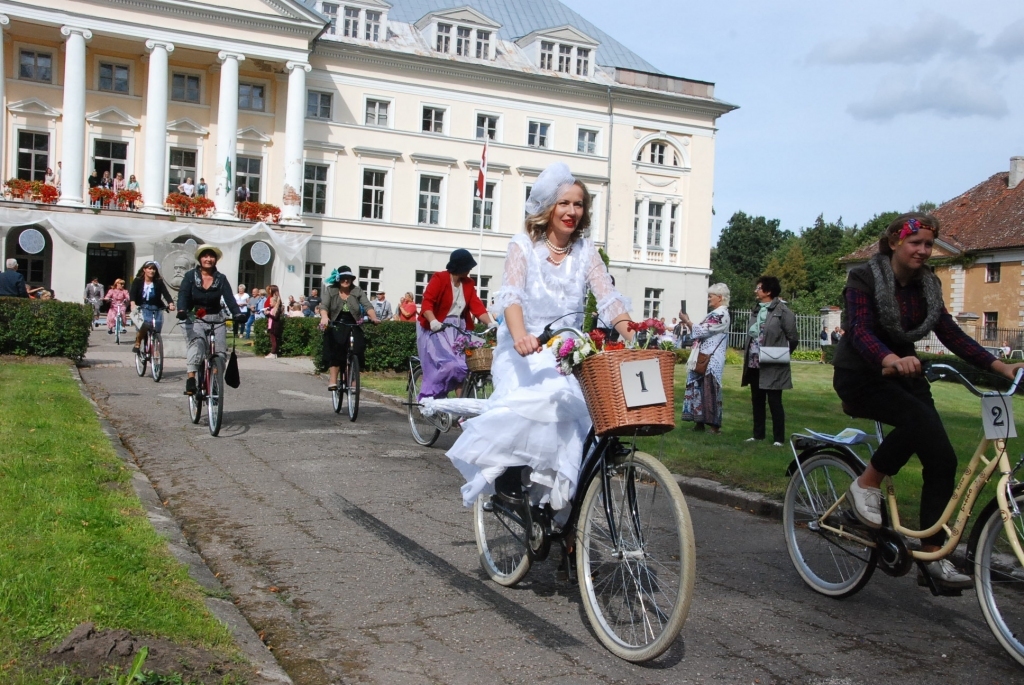 Sestdien Kazdangā būs Parka svētki.
Autors: Uldis Dobelis