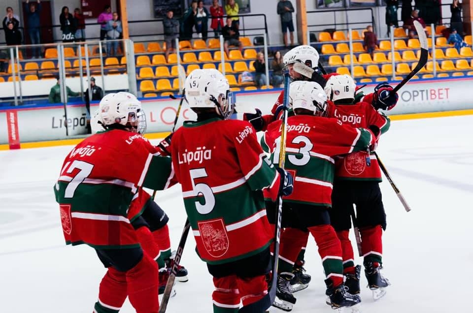 Autors: Liepājas Sporta spēļu skola