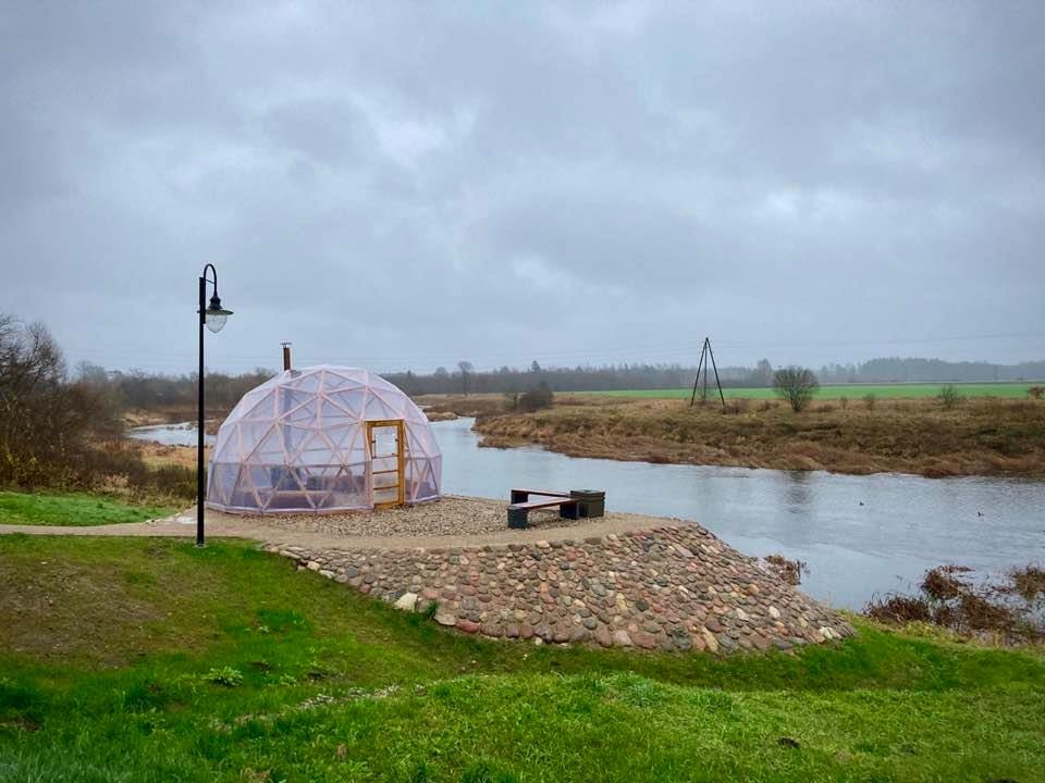 Autors: www.facebook.com/andris.vilkasts