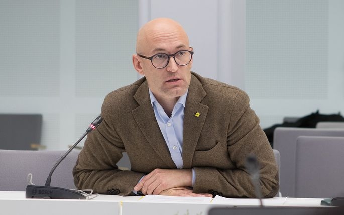 Autors: Ernests Dinka, Saeima