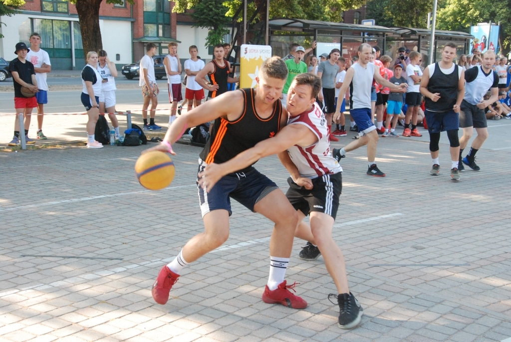 Autors: Uldis Dobelis