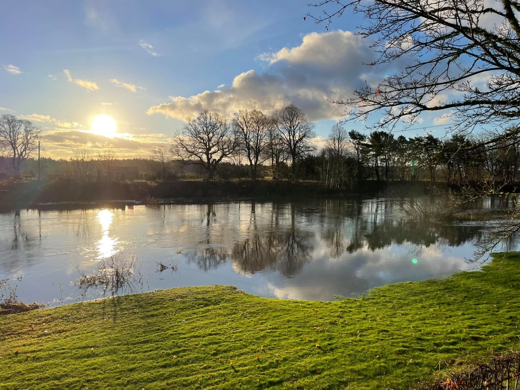 Pirmdienas rīts Bārtas upē. 
Autors: No Ulda Seska arhīva