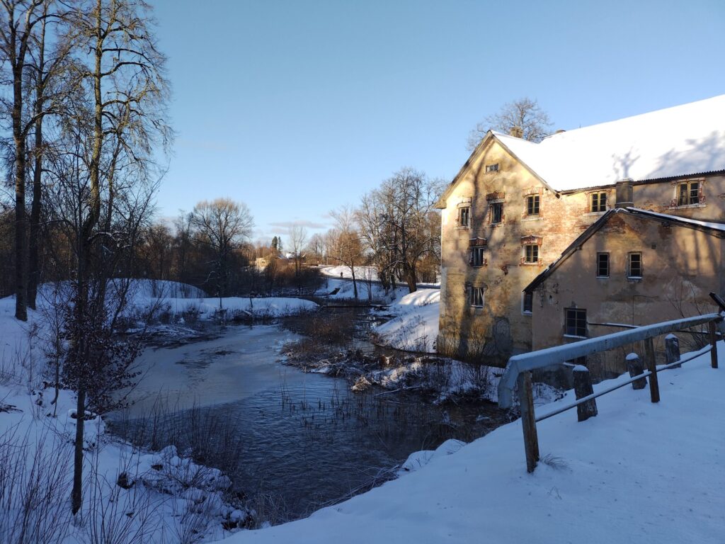 Aluksniesiem.lv raksta attēla aizvietotājs