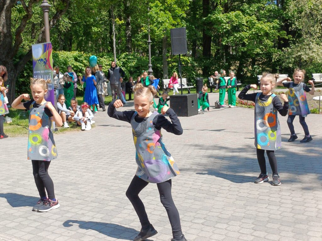 Aluksniesiem.lv raksta attēla aizvietotājs