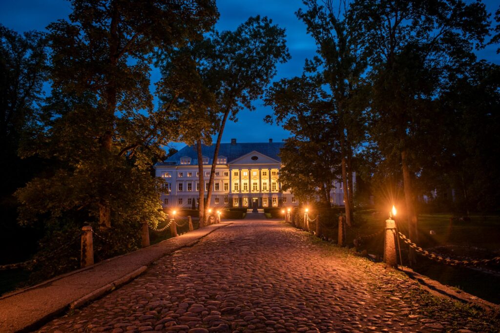 Aluksniesiem.lv raksta attēla aizvietotājs