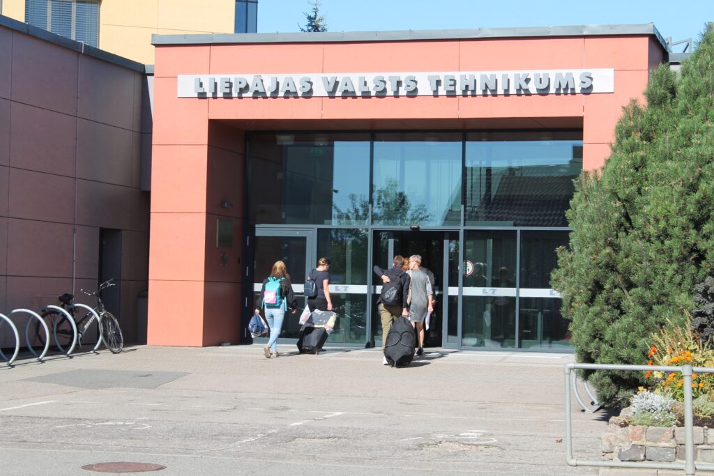 Aluksniesiem.lv raksta attēla aizvietotājs