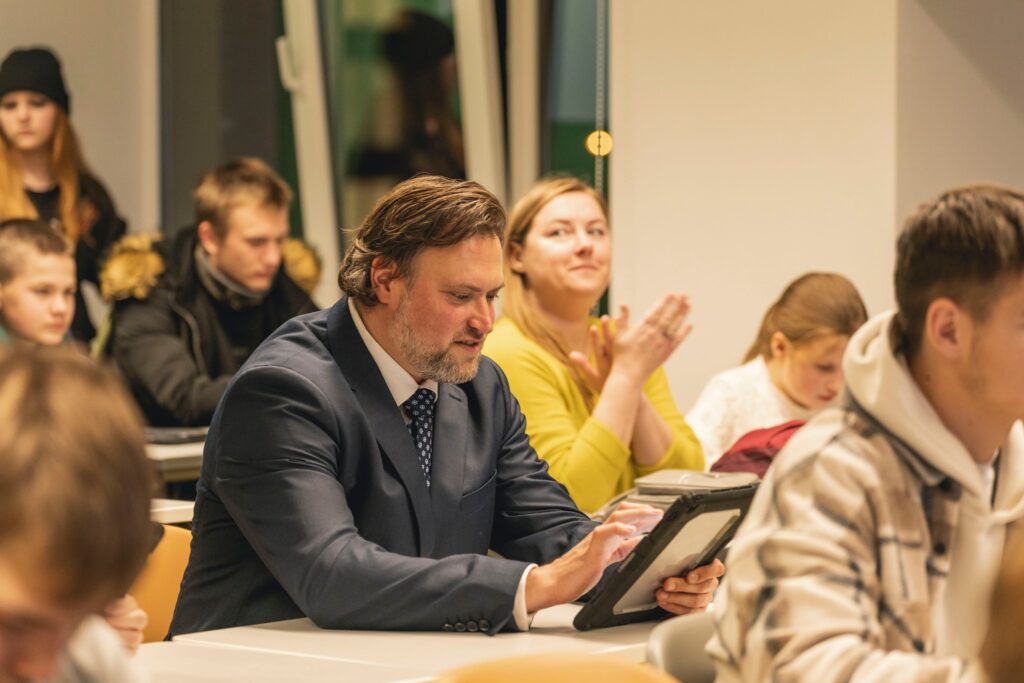 Aluksniesiem.lv raksta attēla aizvietotājs