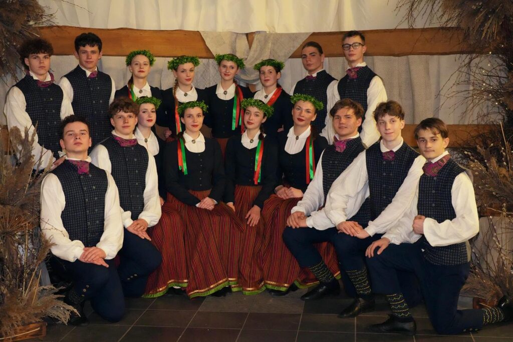 Aluksniesiem.lv raksta attēla aizvietotājs