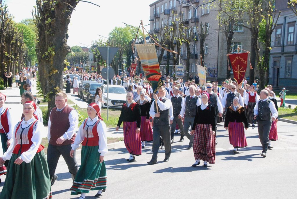 Aluksniesiem.lv raksta attēla aizvietotājs