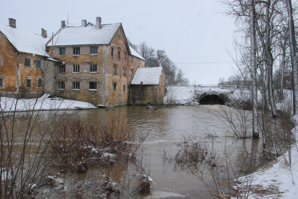 Aluksniesiem.lv raksta attēla aizvietotājs