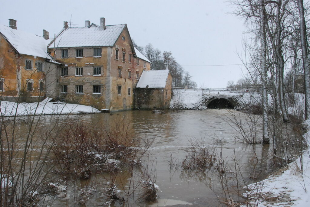 Aluksniesiem.lv raksta attēla aizvietotājs