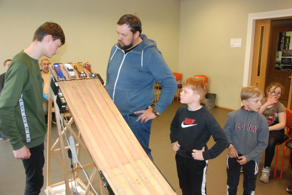 Aluksniesiem.lv raksta attēla aizvietotājs