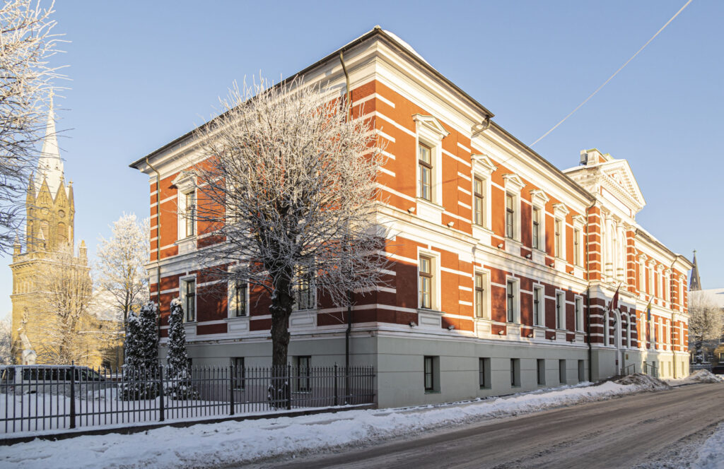 Aluksniesiem.lv raksta attēla aizvietotājs