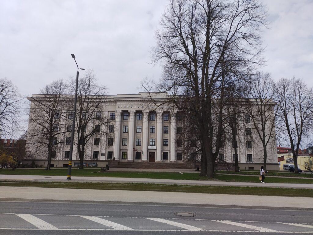 Aluksniesiem.lv raksta attēla aizvietotājs