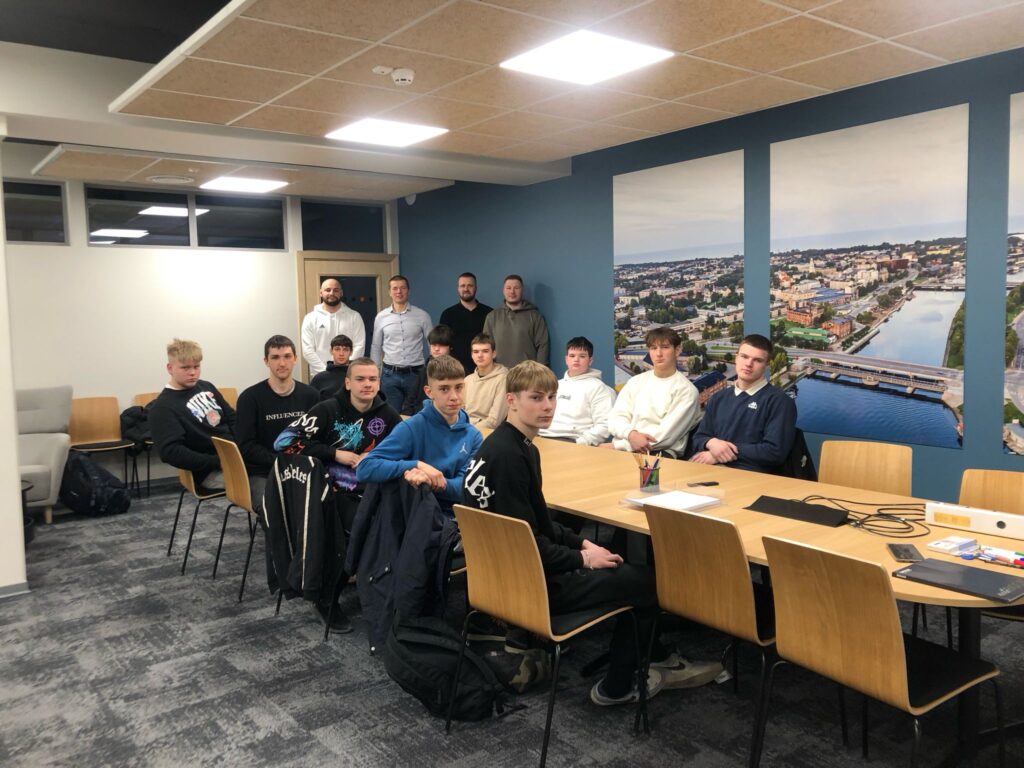 Aluksniesiem.lv raksta attēla aizvietotājs