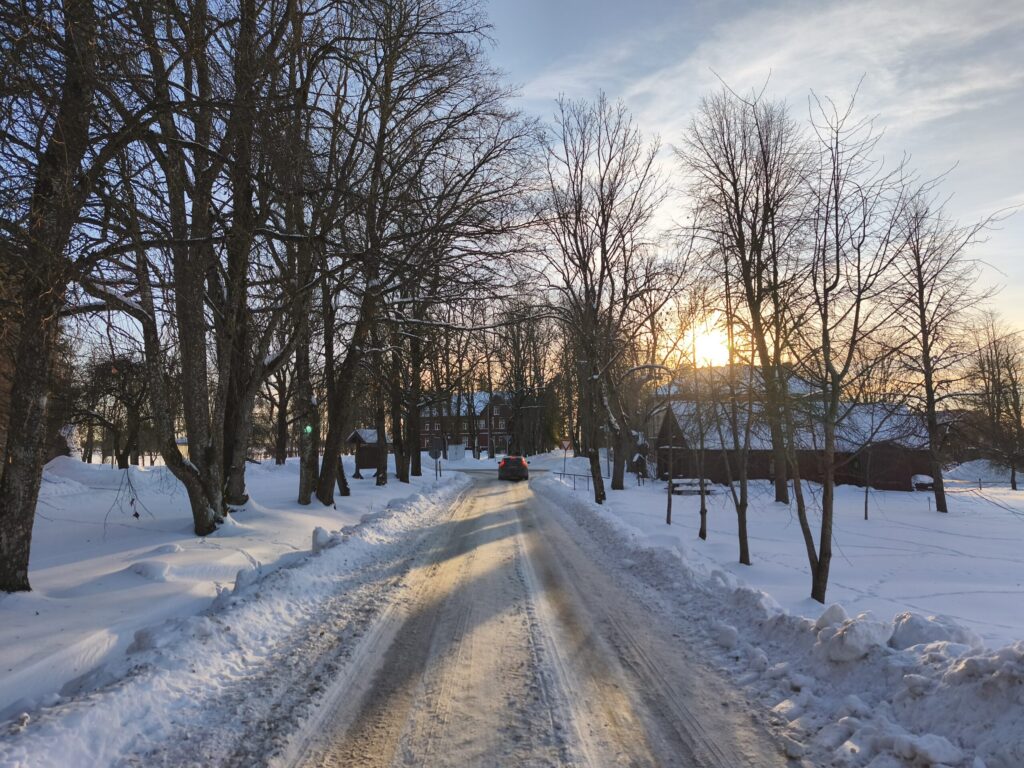 Aluksniesiem.lv raksta attēla aizvietotājs
