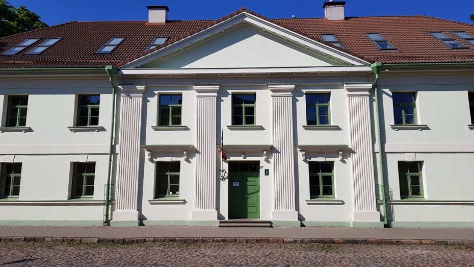 Aluksniesiem.lv raksta attēla aizvietotājs